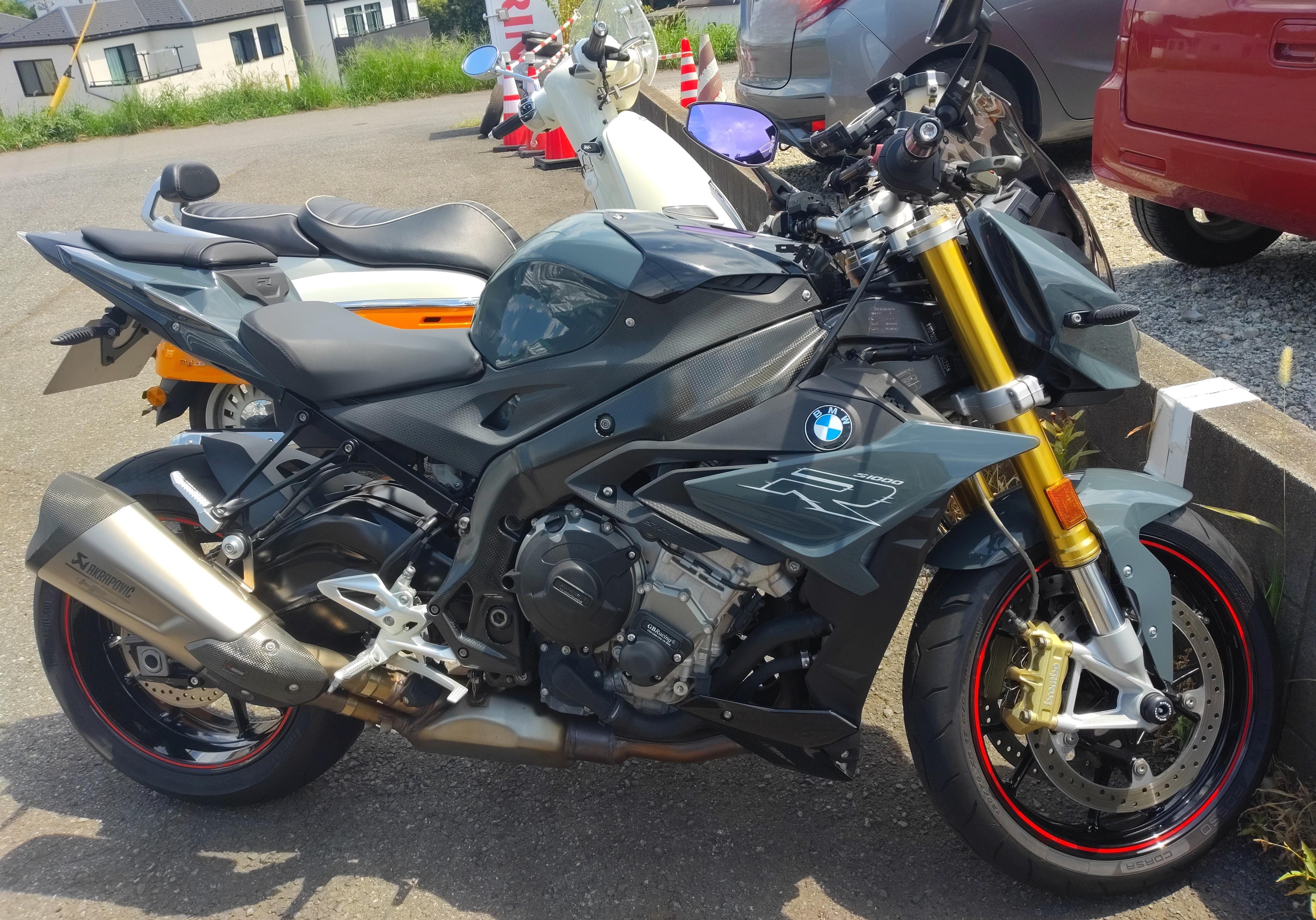 未 BMW S1000R 八王子市